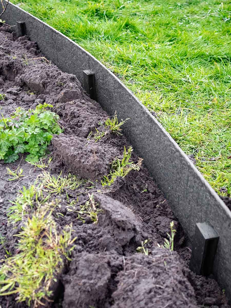 Multi-Edge ECO paaltjes zwart bevestigs via achterzijde