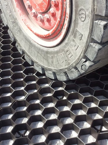 EuroGravel PRO grindplaat zwart is zeer drukvast