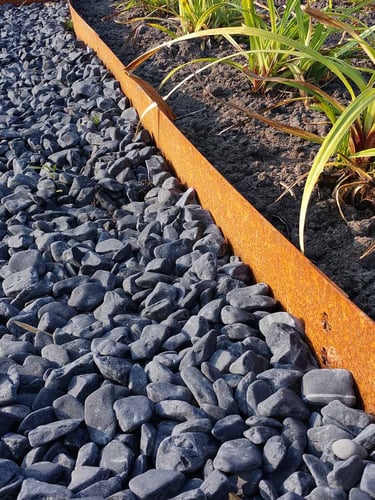 Multi-Edge METAL Afboording Corten staal 100x17,5cm aangelegd