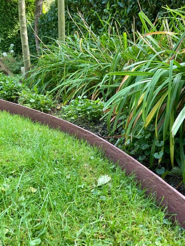 Multi-Edge ECO borderrol 10m lengte, 10cm hoogte, kleur bruin - corten aangelegd